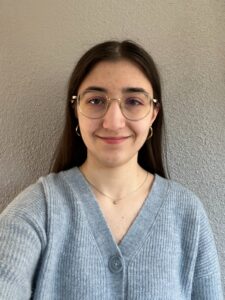 Rose - Community Manager